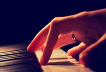 巴薩無緣維納爾杜姆後轉攻京多安 簽曼城熱蘇斯.